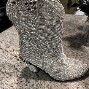 Diamond cowboy boots